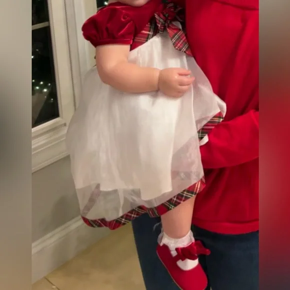 Youngland Costumes | Red and White Plaid Kids Christmas Dress 18mo | Color: Red/White | Size: 18M | Mirelawagner's Closet